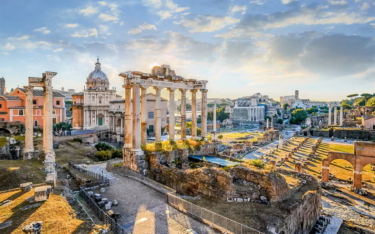 Guided tour of the Colosseum, Roman Forum and Palatine Hill with access to the Arena floor