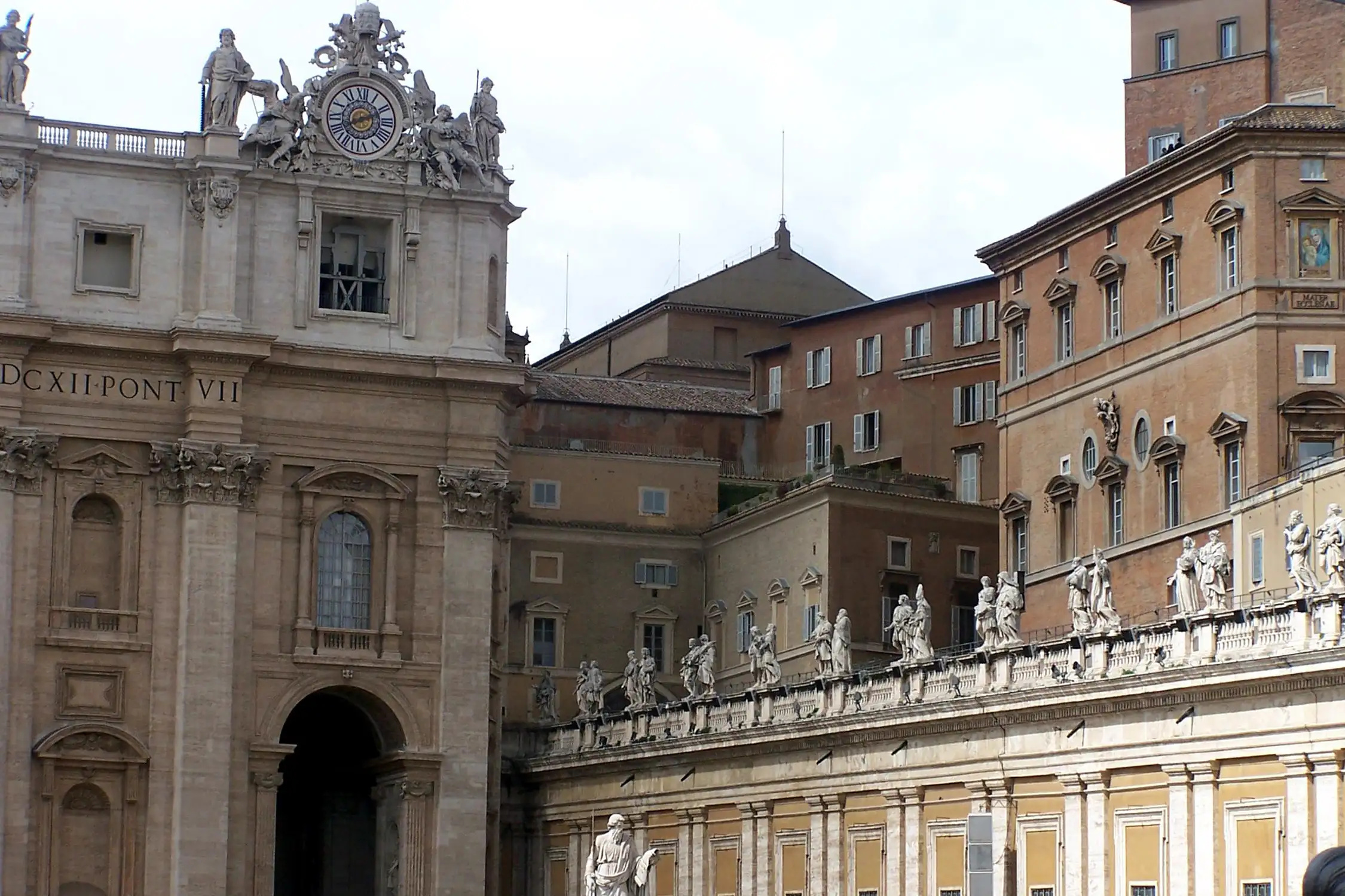 01 Sistine Chapel Building