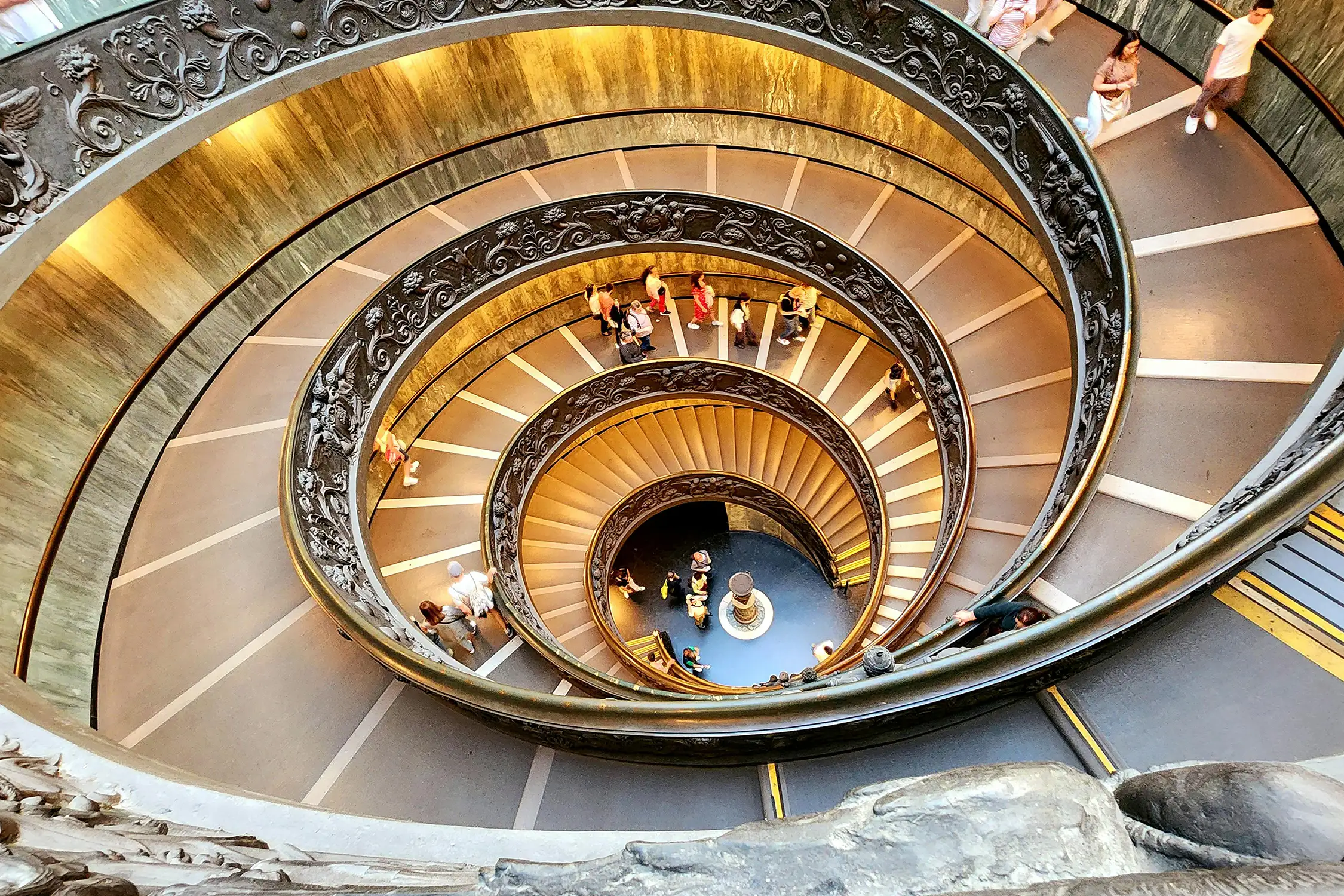 03 Vatican Museums Spiral Staircase